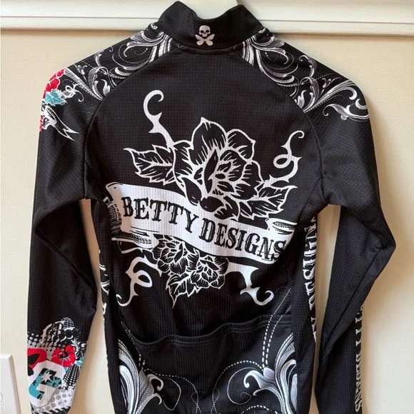 Betty Designs Thermal Cycling Jersey - Picture 2 of 3
